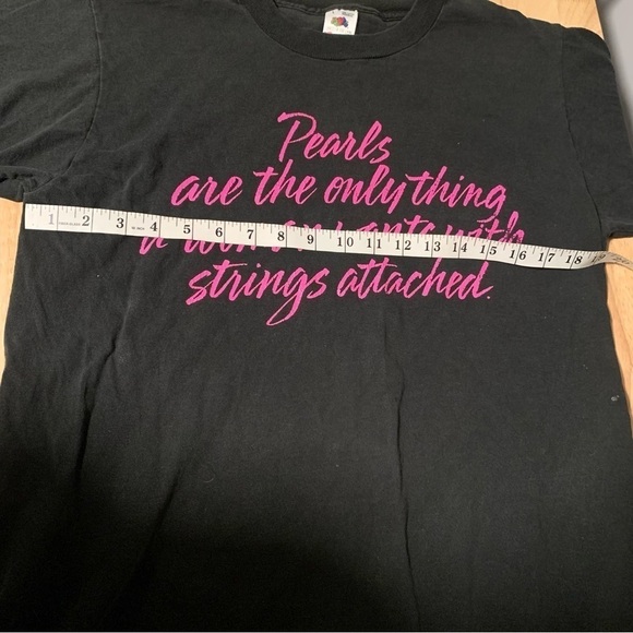 Vintage Virginia Slims Cigarettes Graphic Tee - Picture 8 of 8